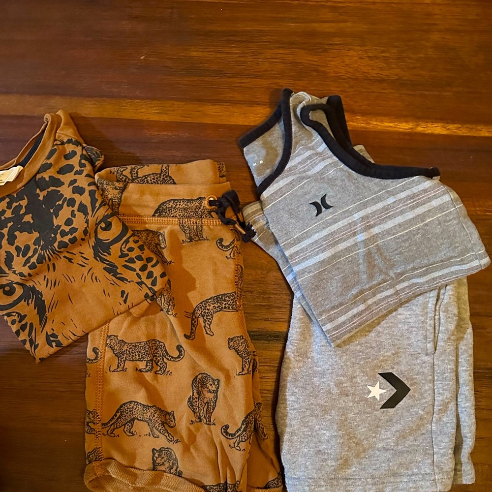 Zara Matching Set Boy and Hurley Set size US5/6